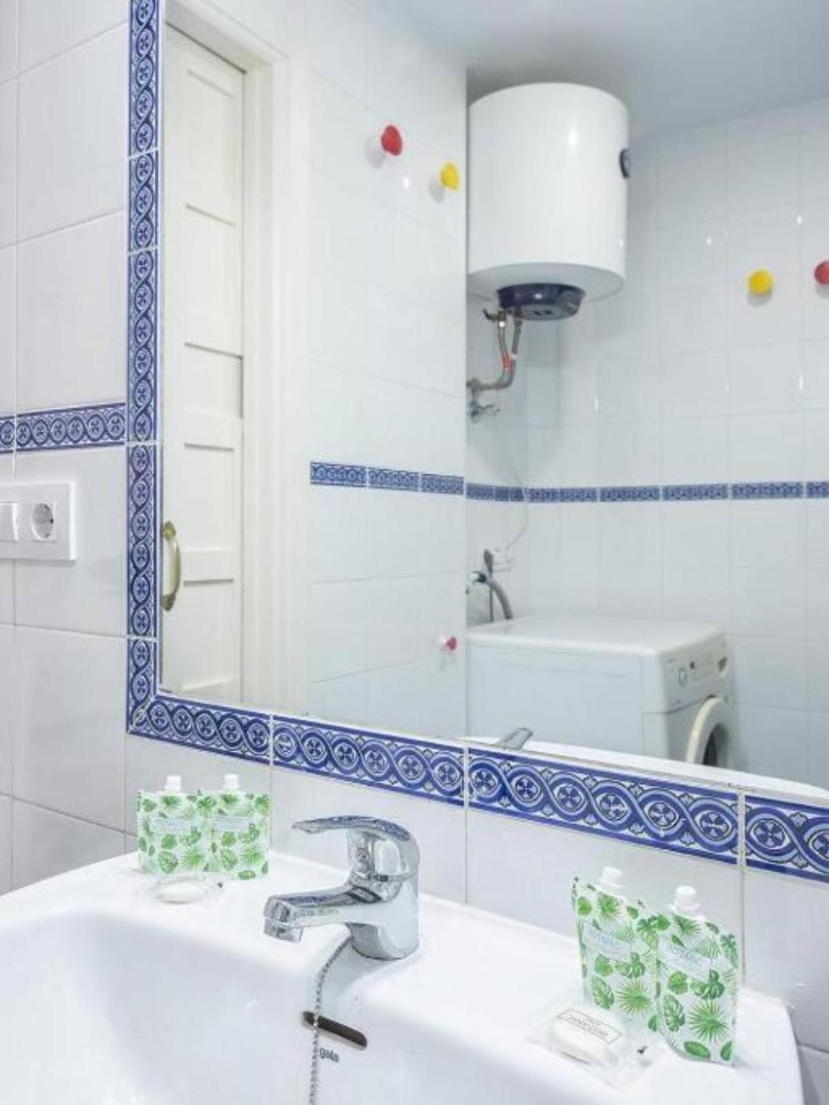 Moderno Apartamento Cerca A Plaza Espana Sevilla Eksteriør billede